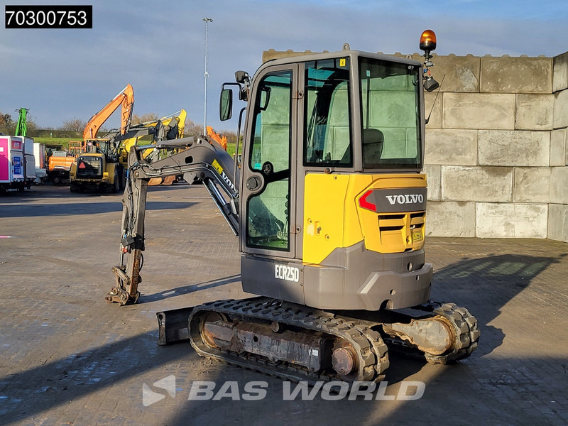 Volvo ECR25 D - Miniescavatore: foto 3 Volvo ECR25 D - Miniescavatore: foto 3