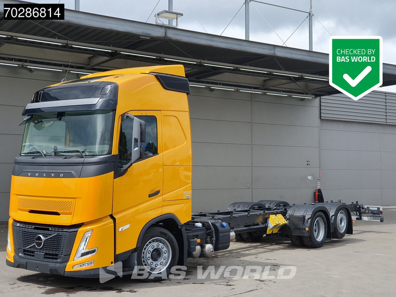 Volvo FH 460 6X2 NEW chassis! Full air Suspension Lift-Axle Navi ACC LED Euro 6 - Autocarro telaio: foto 1 Volvo FH 460 6X2 NEW chassis! Full air Suspension Lift-Axle Navi ACC LED Euro 6 - Autocarro telaio: foto 1