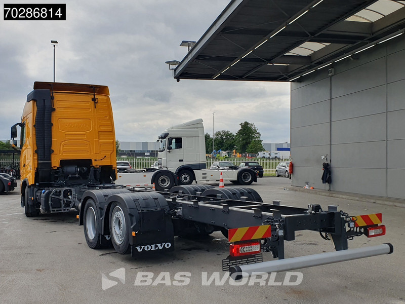 Volvo FH 460 6X2 NEW chassis! Full air Suspension Lift-Axle Navi ACC LED Euro 6 - Autocarro telaio: foto 2 Volvo FH 460 6X2 NEW chassis! Full air Suspension Lift-Axle Navi ACC LED Euro 6 - Autocarro telaio: foto 2