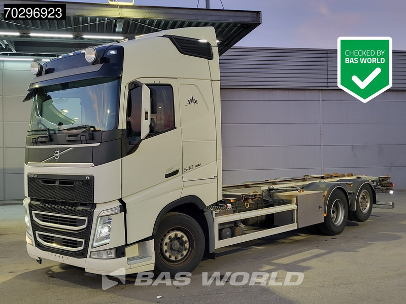 Volvo FH 540 6X2 Lift+Steering Axle ACC Automatic Retarder Euro 6 - Autocarro portacontainer/ Caisse interchangeable: foto 1 Volvo FH 540 6X2 Lift+Steering Axle ACC Automatic Retarder Euro 6 - Autocarro portacontainer/ Caisse interchangeable: foto 1