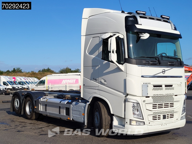 Volvo FH 540 FH 6X2 Retarder Lift-Axle ACC Xenon Euro 6 - Autocarro portacontainer/ Caisse interchangeable: foto 3 Volvo FH 540 FH 6X2 Retarder Lift-Axle ACC Xenon Euro 6 - Autocarro portacontainer/ Caisse interchangeable: foto 3