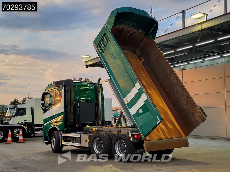 Volvo FH16 650 FH16 6X4 12m3 tipper Automatic Retarder Big-Axle Xenon Euro 6 - Autocarro ribaltabile: foto 2 Volvo FH16 650 FH16 6X4 12m3 tipper Automatic Retarder Big-Axle Xenon Euro 6 - Autocarro ribaltabile: foto 2