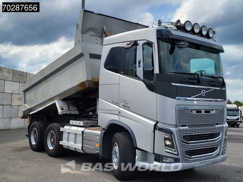 Volvo FH16 650 FH16 6X4 12m3 tipper Big-Axle Automatic Xenon Euro 6 - Autocarro ribaltabile: foto 3 Volvo FH16 650 FH16 6X4 12m3 tipper Big-Axle Automatic Xenon Euro 6 - Autocarro ribaltabile: foto 3