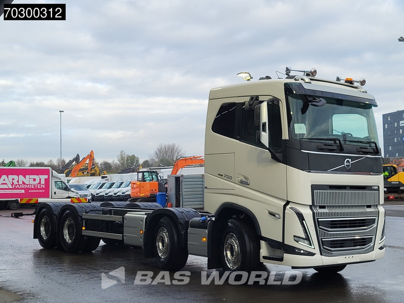 Volvo FH16 750 FH16 8X4 NEW 8x4 chassis! Air suspension Big-Axle Automatic VEB+ Euro 6 - Autocarro telaio: foto 3 Volvo FH16 750 FH16 8X4 NEW 8x4 chassis! Air suspension Big-Axle Automatic VEB+ Euro 6 - Autocarro telaio: foto 3