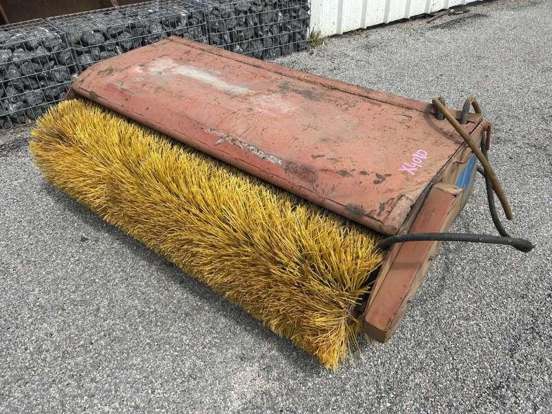 1700mm - Spazzatrice stradale: foto 1 1700mm - Spazzatrice stradale: foto 1