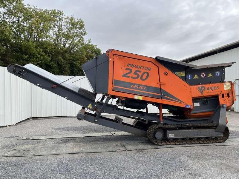 ARJES IMPAKTOR 250 EVO - Attrezzatura: foto 1 ARJES IMPAKTOR 250 EVO - Attrezzatura: foto 1
