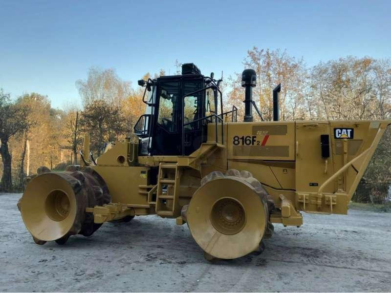 Caterpillar 816F2 - Rullo compattatore/ Rullo compressore: foto 1 Caterpillar 816F2 - Rullo compattatore/ Rullo compressore: foto 1