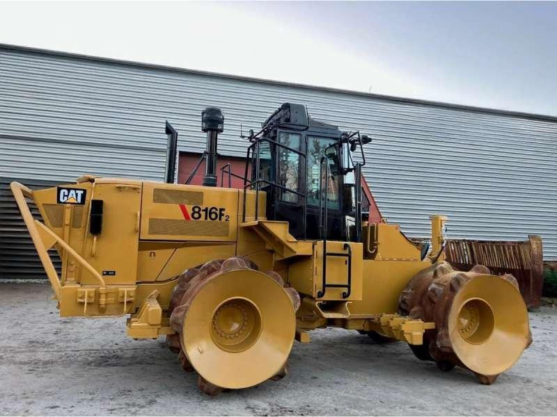 Caterpillar 816F2 - Rullo compattatore/ Rullo compressore: foto 2 Caterpillar 816F2 - Rullo compattatore/ Rullo compressore: foto 2