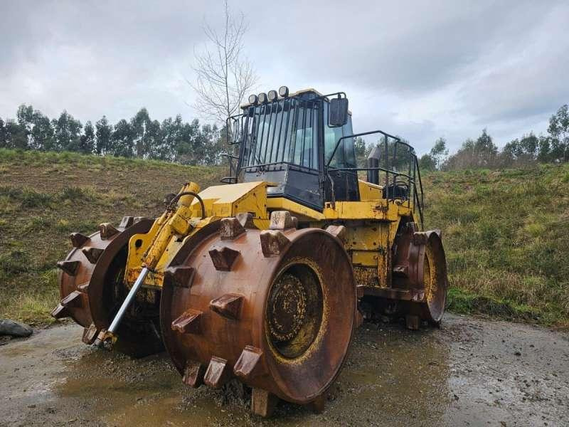 Caterpillar 826GII - Rullo compattatore/ Rullo compressore: foto 2 Caterpillar 826GII - Rullo compattatore/ Rullo compressore: foto 2
