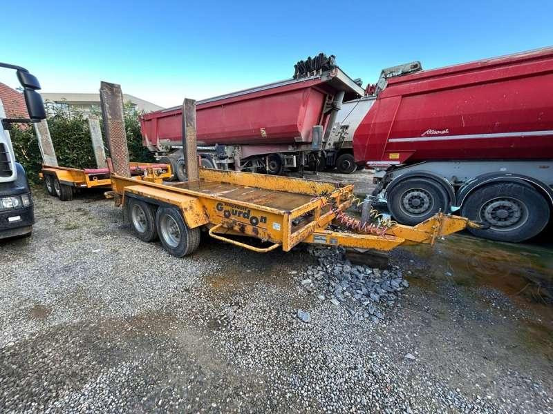 GOURDON 2 ESSIEUX - Rimorchio per auto: foto 1 GOURDON 2 ESSIEUX - Rimorchio per auto: foto 1