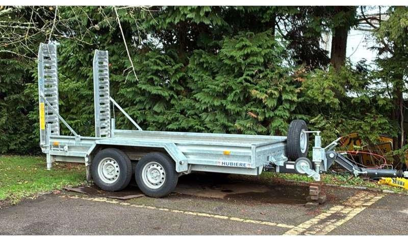 HUBIERE 2 ESSIEUX - Rimorchio per auto: foto 1 HUBIERE 2 ESSIEUX - Rimorchio per auto: foto 1
