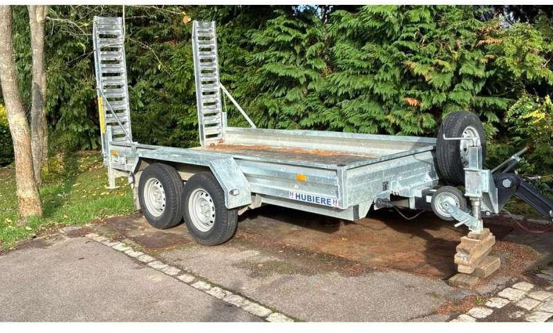 HUBIERE 2 ESSIEUX - Rimorchio per auto: foto 3 HUBIERE 2 ESSIEUX - Rimorchio per auto: foto 3