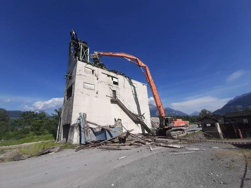 Hitachi EX400LC - Escavatori per demolizione: foto 4 Hitachi EX400LC - Escavatori per demolizione: foto 4
