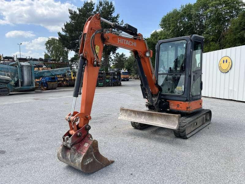 Hitachi ZX33U-5A CLR - Miniescavatore: foto 2 Hitachi ZX33U-5A CLR - Miniescavatore: foto 2