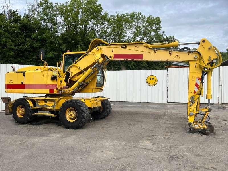 Liebherr A900 C LITRONIC - Escavatore gommato: foto 1 Liebherr A900 C LITRONIC - Escavatore gommato: foto 1