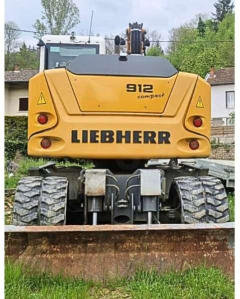 Liebherr A912 COMPACT - Escavatore gommato: foto 4 Liebherr A912 COMPACT - Escavatore gommato: foto 4