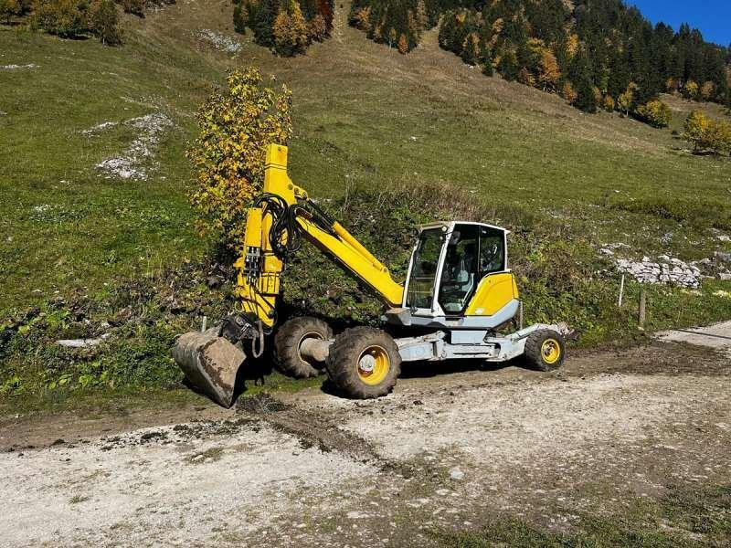 MENZI MUCK M325 - Escavatore ragno: foto 1 MENZI MUCK M325 - Escavatore ragno: foto 1
