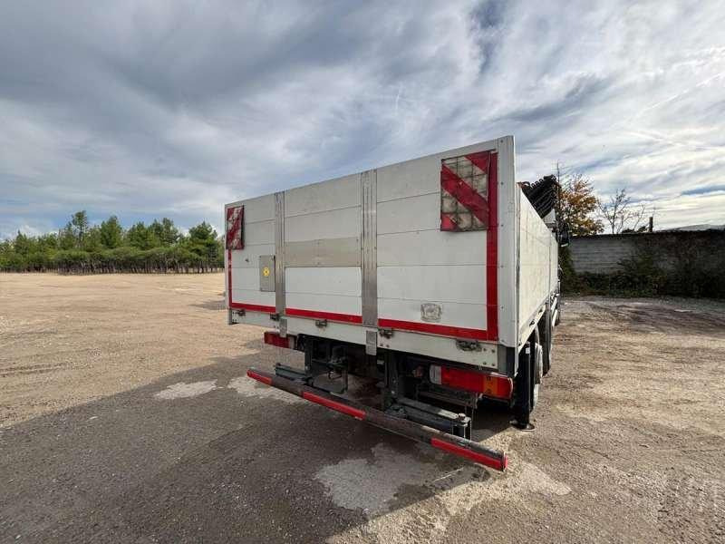 Scania R420 - Autocarro con pianale/ Cassone fisso: foto 5 Scania R420 - Autocarro con pianale/ Cassone fisso: foto 5