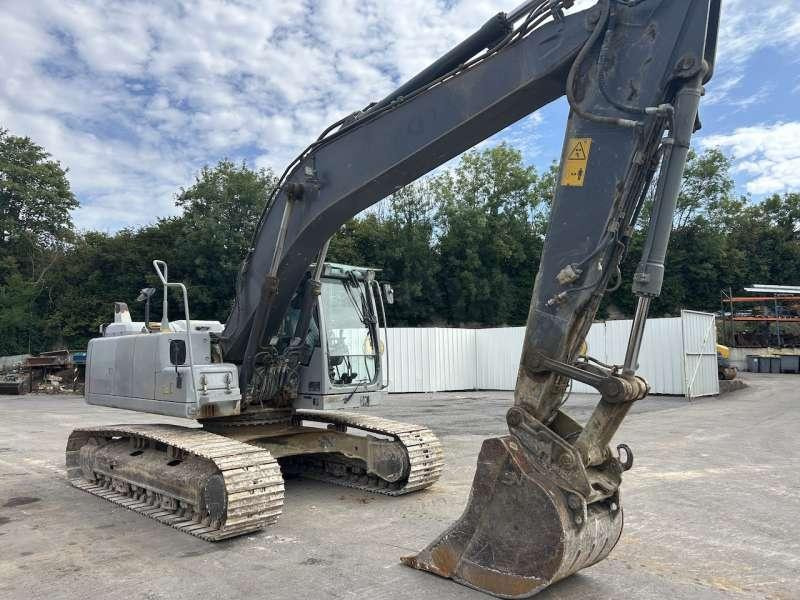 Volvo EC220DL - Escavatore cingolato: foto 1 Volvo EC220DL - Escavatore cingolato: foto 1