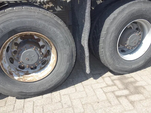 DAF CF 410 8X4 NCH CONTAINER SYSTEEM 32 TON 90 graden silo containers - Camion con sistema di cavi: foto 5 DAF CF 410 8X4 NCH CONTAINER SYSTEEM 32 TON 90 graden silo containers - Camion con sistema di cavi: foto 5