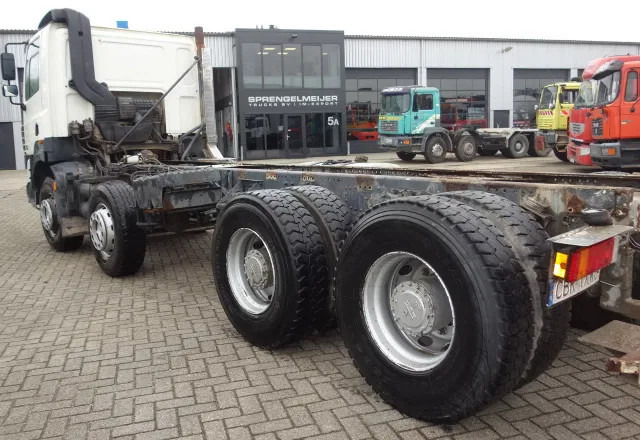 DAF CF 85.430 8X4 EURO3 WITH AIRCO - Autocarro telaio: foto 2 DAF CF 85.430 8X4 EURO3 WITH AIRCO - Autocarro telaio: foto 2