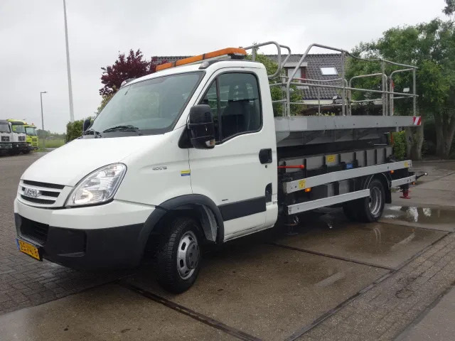 Iveco Daily 40C15 SKY WORKER PLATFORM - Furgone: foto 2 Iveco Daily 40C15 SKY WORKER PLATFORM - Furgone: foto 2