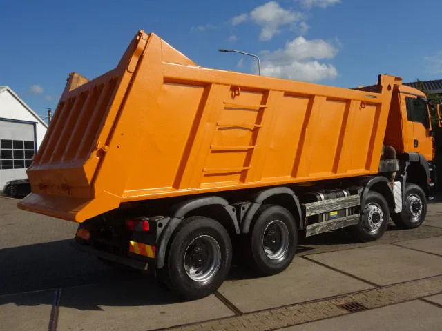 MAN TGA 41-440 8X6 MANUAL GEARBOX 22M3 MEILLER TIPPER - Autocarro ribaltabile: foto 2 MAN TGA 41-440 8X6 MANUAL GEARBOX 22M3 MEILLER TIPPER - Autocarro ribaltabile: foto 2