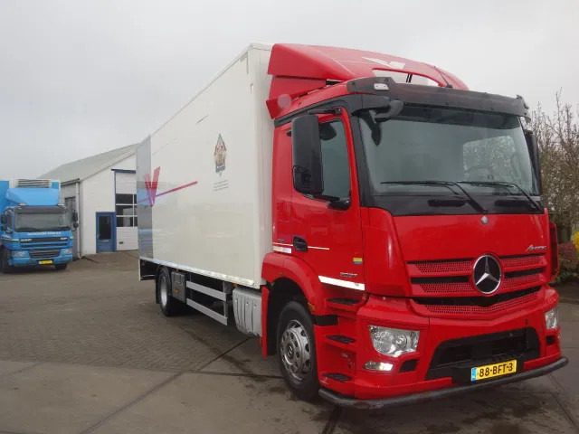 Mercedes-Benz Antos 2027 - Autocarro furgonato: foto 2 Mercedes-Benz Antos 2027 - Autocarro furgonato: foto 2