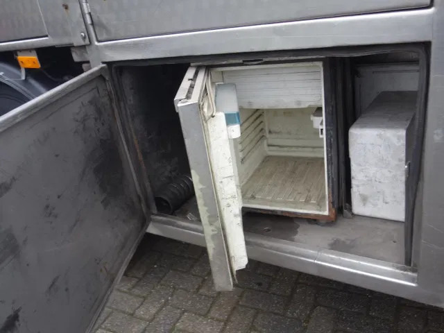 Leasing di Renault Premium 370 16000liter steanless steeltank Renault Premium 370 16000liter steanless steeltank: foto 6