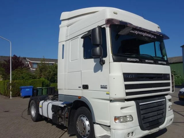 DAF XF 105.460 zf intarder - Trattore stradale: foto 2 DAF XF 105.460 zf intarder - Trattore stradale: foto 2