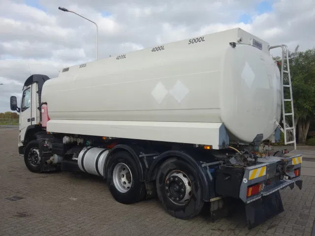 Volvo FM 360 18000 LITER,MANUALPOMP,MANUALCOUNTER - Camion cisterna: foto 3 Volvo FM 360 18000 LITER,MANUALPOMP,MANUALCOUNTER - Camion cisterna: foto 3