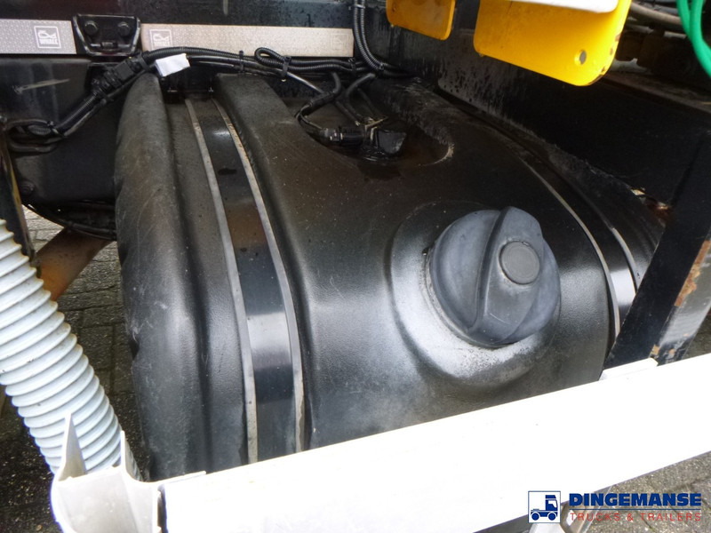 Autospurgo DAF LF 220 4x2 RHD Whale vacuum tank: foto 16