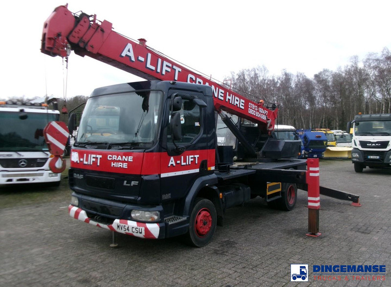 DAF LF 45.150 RHD Tadano TS-75 M crane 8 t - Camion con gru: foto 1 DAF LF 45.150 RHD Tadano TS-75 M crane 8 t - Camion con gru: foto 1