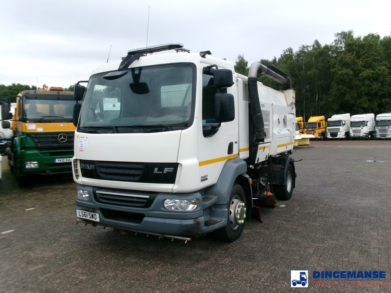 DAF LF 55.220 4x2 Scarab sweeper - Spazzatrice stradale: foto 1 DAF LF 55.220 4x2 Scarab sweeper - Spazzatrice stradale: foto 1
