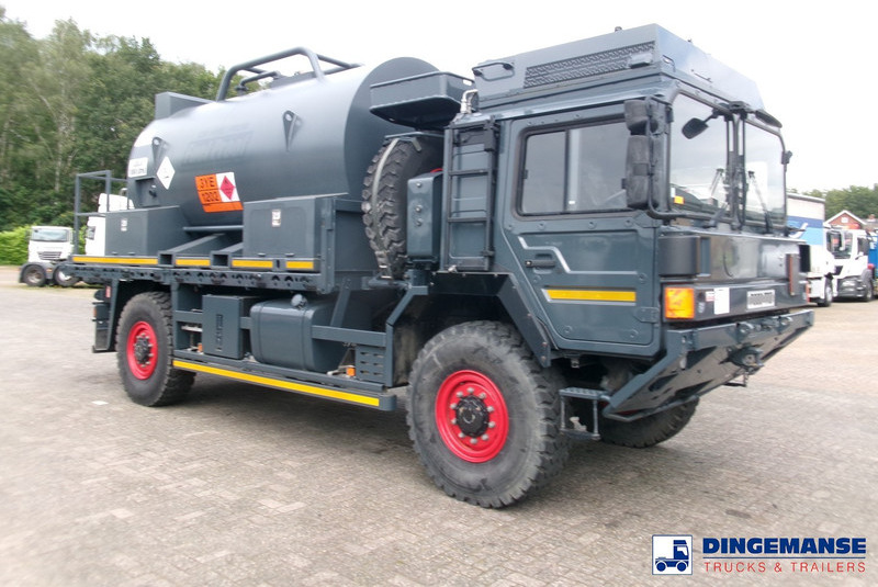 MAN HX 18.330 4X4 RHD fuel tank 5.5 m3 - Camion cisterna: foto 2 MAN HX 18.330 4X4 RHD fuel tank 5.5 m3 - Camion cisterna: foto 2