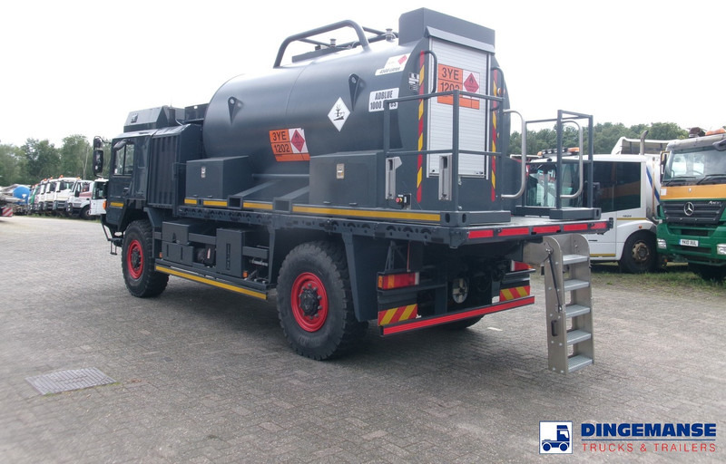 MAN HX 18.330 4X4 RHD fuel tank 5.5 m3 - Camion cisterna: foto 4 MAN HX 18.330 4X4 RHD fuel tank 5.5 m3 - Camion cisterna: foto 4