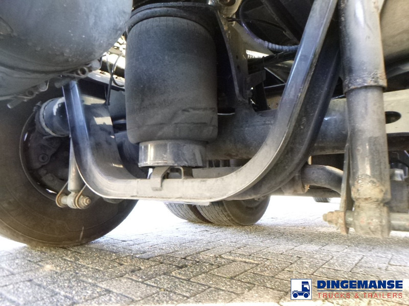 MAN TGM 26.340 6X2 RHD fuel tank 21 m3 / 5 comp - Camion cisterna: foto 5 MAN TGM 26.340 6X2 RHD fuel tank 21 m3 / 5 comp - Camion cisterna: foto 5