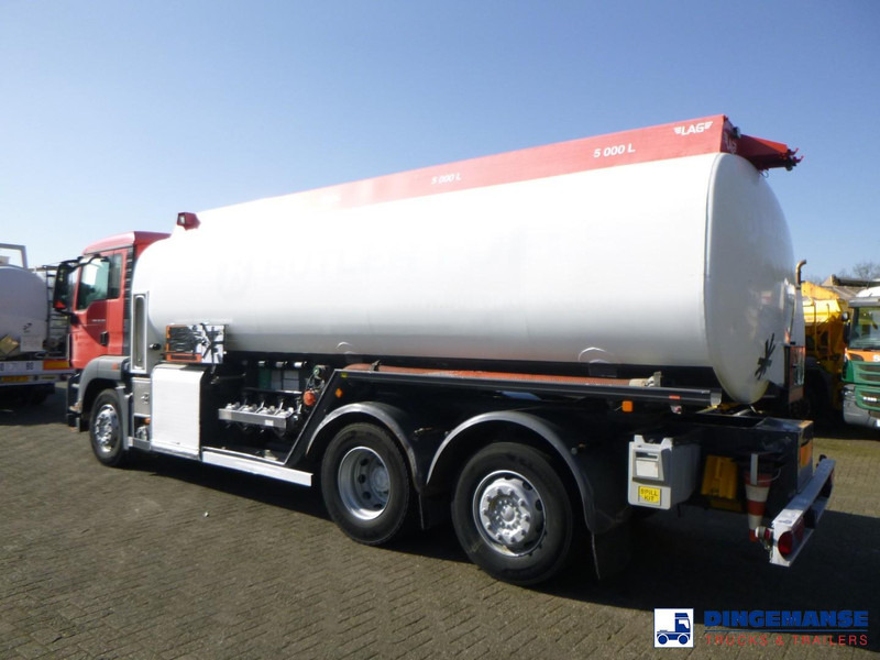 MAN TGS 26.320 6X2 RHD fuel tank 20 m3 / 4 comp - Camion cisterna: foto 4 MAN TGS 26.320 6X2 RHD fuel tank 20 m3 / 4 comp - Camion cisterna: foto 4