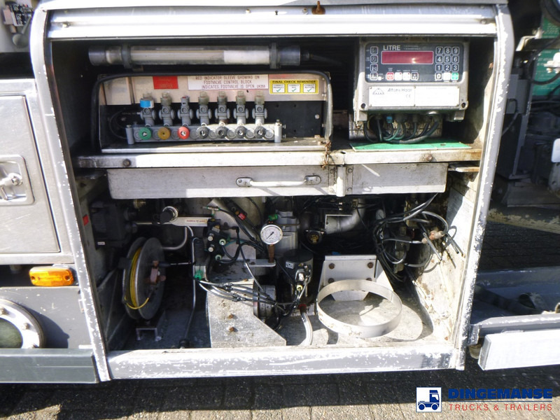Camion cisterna MAN TGS 26.320 6X2 RHD fuel tank 20 m3 / 4 comp: foto 6