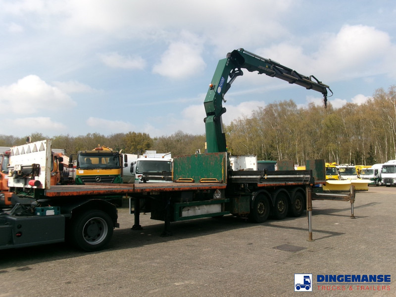 Massey Platform trailer + HMF 4720 K3 crane - Autocarro con pianale/ Cassone fisso, Camion con gru: foto 1 Massey Platform trailer + HMF 4720 K3 crane - Autocarro con pianale/ Cassone fisso, Camion con gru: foto 1