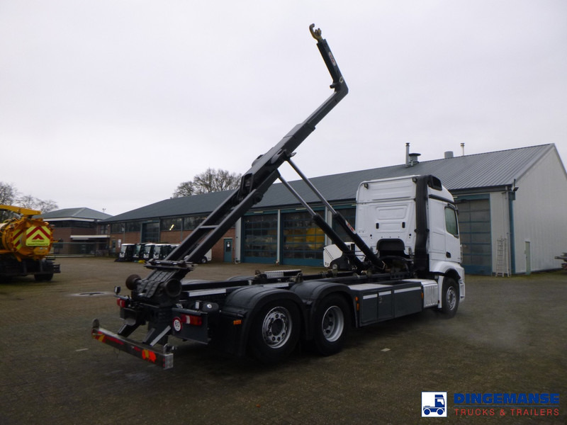 Mercedes-Benz Actros 2843 6x2 Hyva container hook 20t - Autocarro scarrabile: foto 4 Mercedes-Benz Actros 2843 6x2 Hyva container hook 20t - Autocarro scarrabile: foto 4