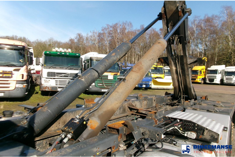 Autocarro scarrabile Mercedes-Benz Antos 2543 6x2 Euro 6 Marrel container hook 18t: foto 16 Autocarro scarrabile Mercedes-Benz Antos 2543 6x2 Euro 6 Marrel container hook 18t: foto 16