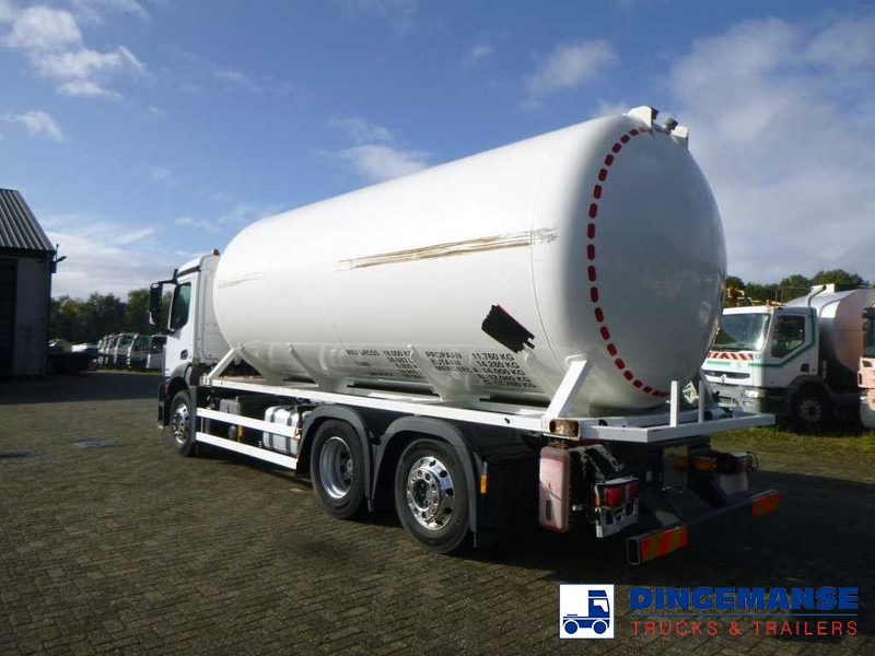 Mercedes-Benz Antos 2635 6x2 gas tank 28 m3 - Camion cisterna: foto 3 Mercedes-Benz Antos 2635 6x2 gas tank 28 m3 - Camion cisterna: foto 3