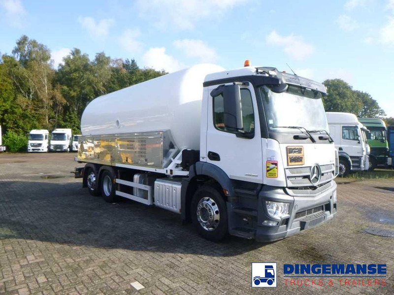 Mercedes-Benz Antos 2635 6x2 gas tank 28 m3 - Camion cisterna: foto 2 Mercedes-Benz Antos 2635 6x2 gas tank 28 m3 - Camion cisterna: foto 2