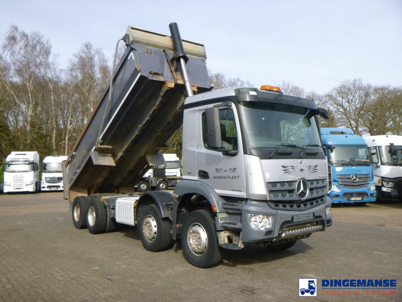 Mercedes-Benz Arocs 3246 8x4 RHD tipper - Autocarro ribaltabile: foto 2 Mercedes-Benz Arocs 3246 8x4 RHD tipper - Autocarro ribaltabile: foto 2
