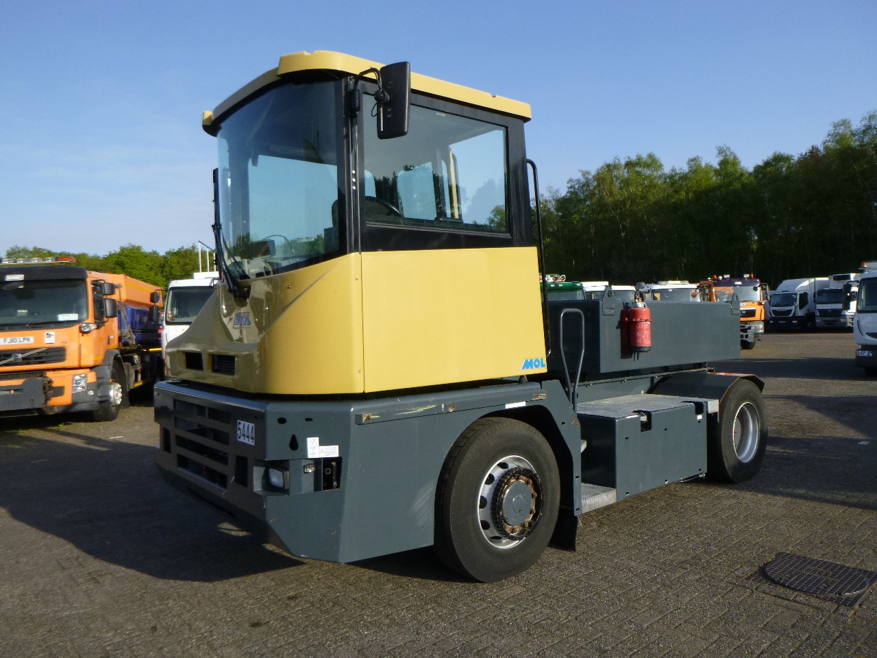 Trattore terminale Mol RM 255 4X4 terminal drawbar tractor 150 ton: foto 1