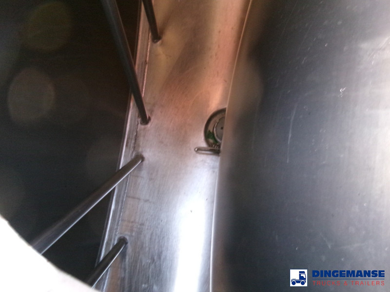 Camion cisterna Renault Midlum 270 4x2 fuel tank 11.5 m3 / 4 comp ADR 26-04-2024: foto 17