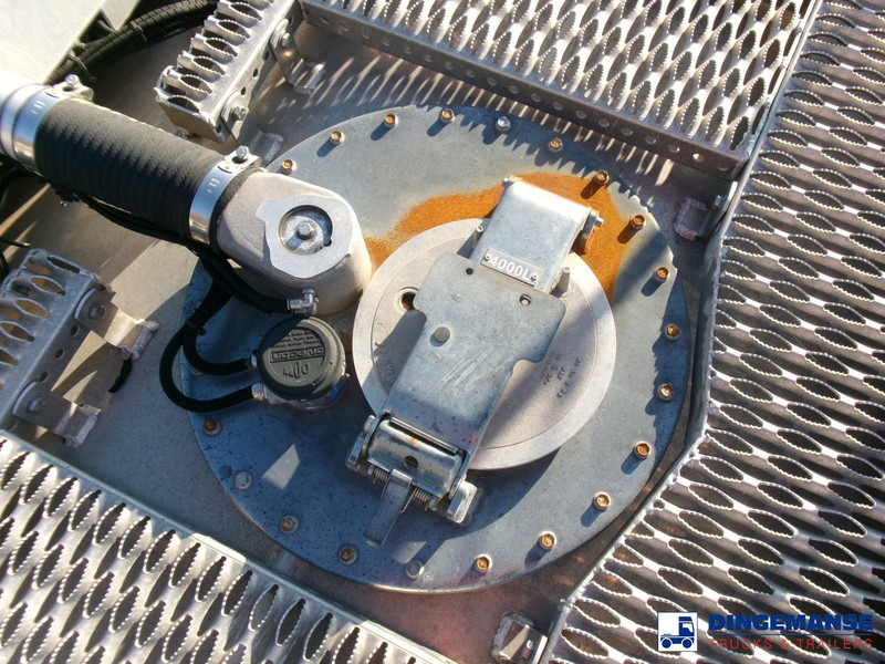 Camion cisterna Renault Midlum 270 4x2 fuel tank 11.5 m3 / 4 comp ADR 26-04-2024: foto 18