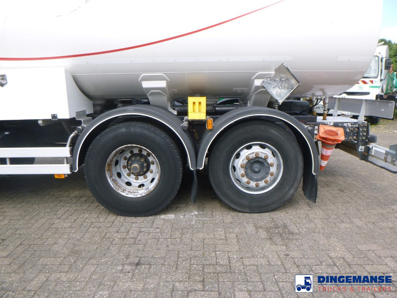 Camion cisterna Scania P 320 DB 6X2 fuel tank 18.8 m3 / 5 comp: foto 6