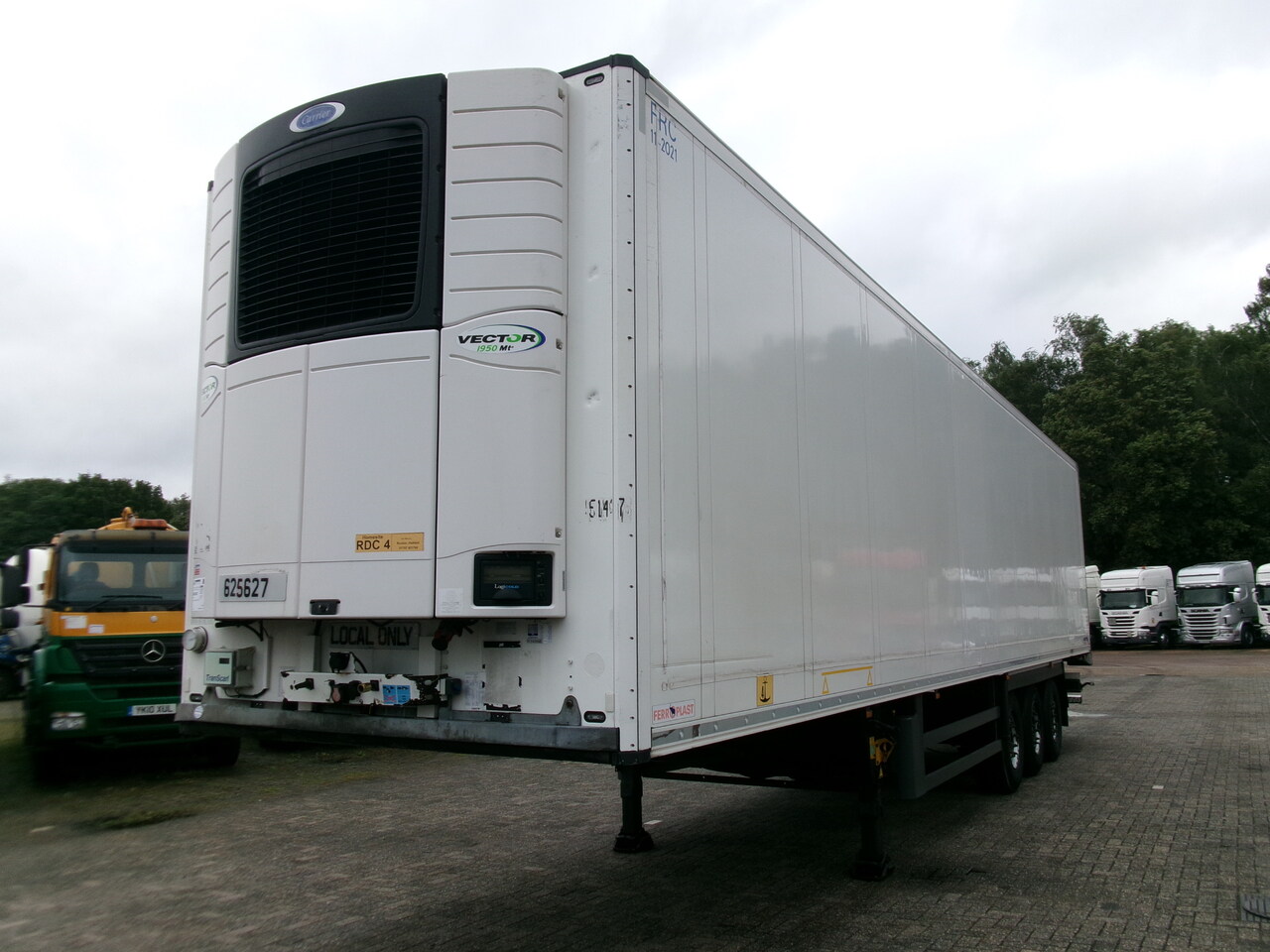 Semirimorchio frigorifero Schmitz Frigo trailer + Carrier Vector 1950 MT: foto 1